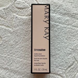 MARY KAY Timewise Matte-Wear Ivory 6 Foundation